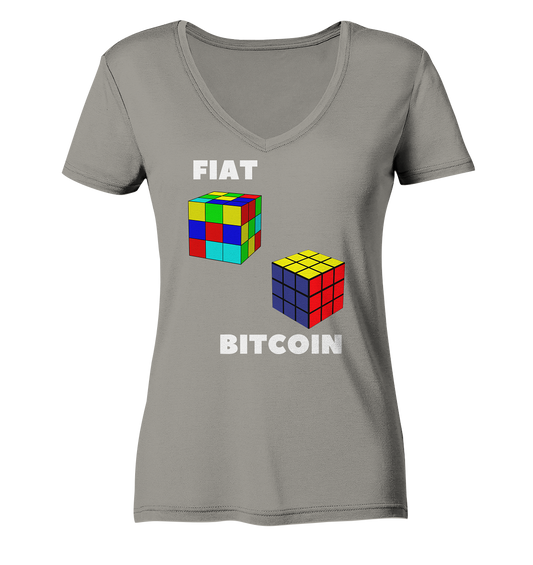 FIAT Cube & BITCOIN Cube - weisse Schrift, gerade (Ladies Collection 21% Rabatt bis zum Halving 2024) - Ladies V-Neck Shirt